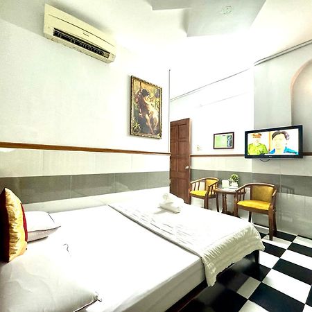 Khach San Tuan Vu Hotel Ho Chi Minh City Exterior photo